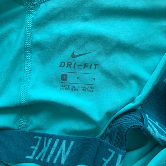 nike dri-fit running workout tank low back - Picture 3 of 3